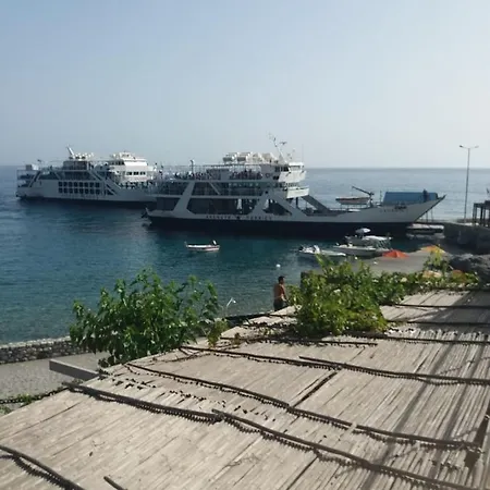 Zorbas Aparthotel *