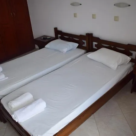 Aparthotel Zorbas *