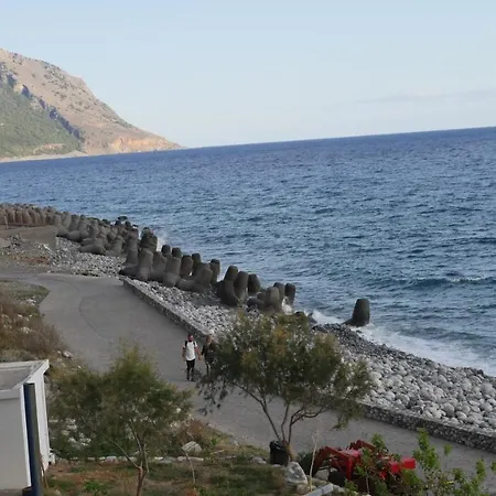 Zorbas Aparthotel *